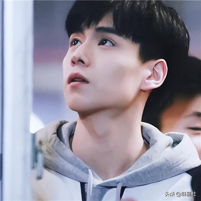 唐晓天身高188还是190，唐晓天身高（7位身高超185男明星的困扰）