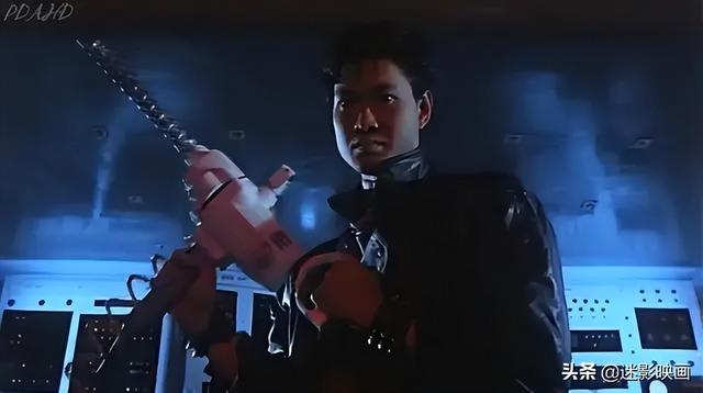 青山知可子电影，青山知可子介绍（31年前的邪典片）