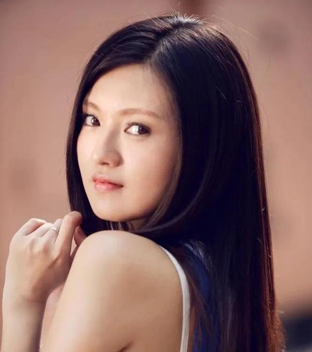 世界上最美的眼睛，世界上最美的眼睛长什么样子（星星般的眼眸里有星辰大海）