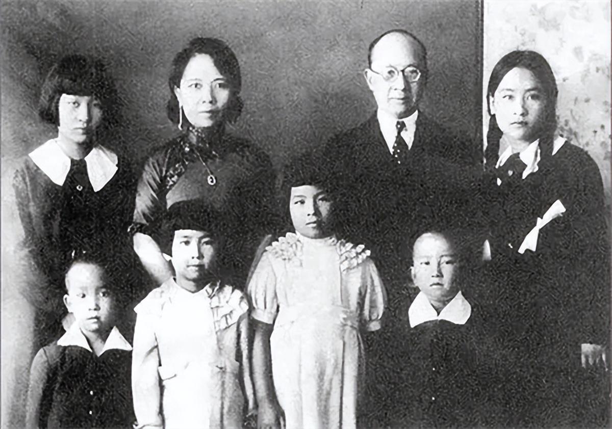 孔德学校（文树新14岁不顾反对和已婚老师私奔）