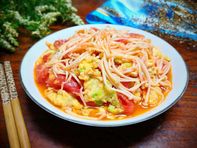 鲜蘑的功效与作用有哪些，鲜蘑的营养成分及功效（也要多吃这6种菌菇）