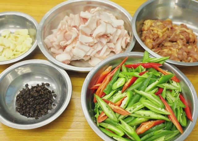 湖南的特色美食，湖南各地特色美食介绍（湖南最出名的4道菜）