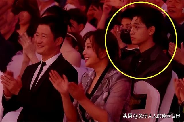 秦霄贤，秦霄贤宣布恋情（德云社秦霄贤回应传闻图片）