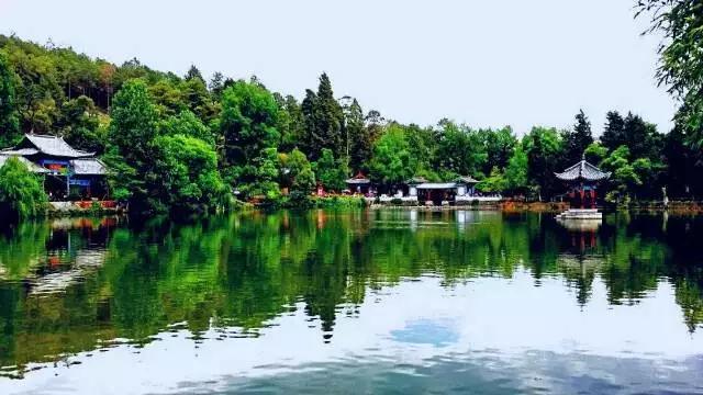 春天去哪里旅游好，这才是春天最值得去的20个地方（中国最美的30个地方）