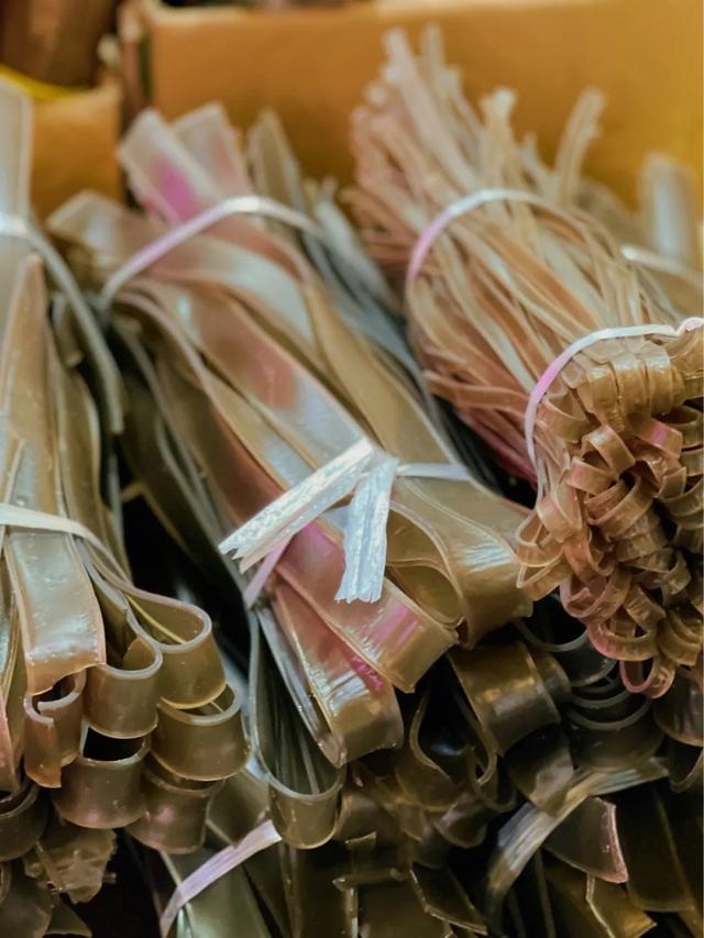 银耳多少钱一斤，黄金银耳的种植前景（盘溪批发市场给的）