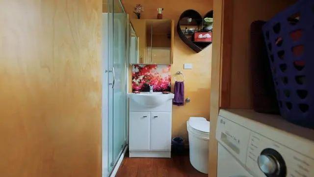 40尺高柜集装箱内尺寸，40尺高柜集装箱内尺寸加车子高度有多少（生活在仅有40尺内的集装箱里）