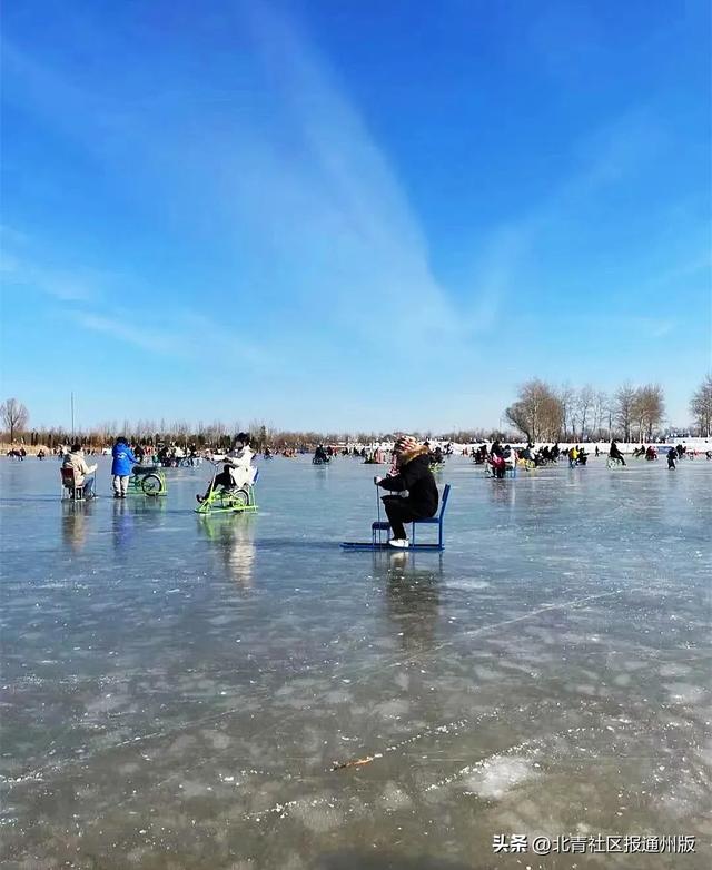 北京晚上好玩的地方，北京晚上适合去哪玩（逛庙会、看冰灯、玩雪季...在北京过年会玩的都来这里了）