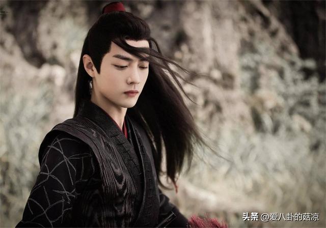肖战跟哪几个女明星演过戏，搭档女演员一个比一个美
