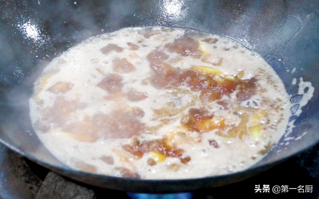 炖排骨汤的做法，清炖排骨汤的做法（放料越多越难吃）