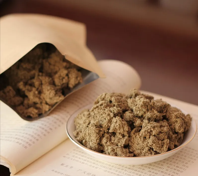 艾绒的作用，艾绒的作用和禁忌每天几点灸（艾绒的考究）