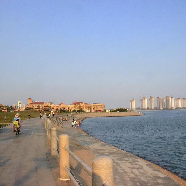 青岛的几个值得一去的免费景点，青岛最好玩的免费景点（栈桥、五四广场、八大关、金沙滩）