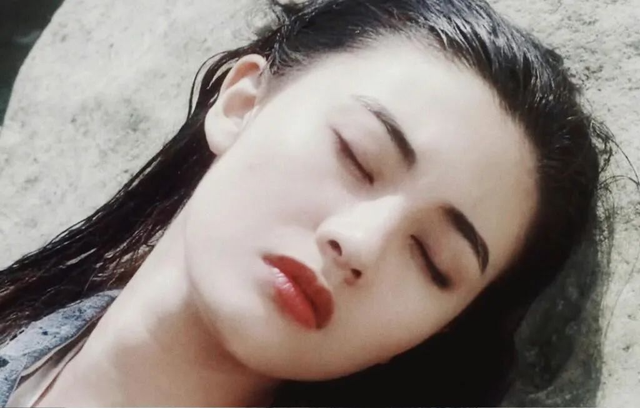 世界十大混血模特，全球最美的10位混血女神