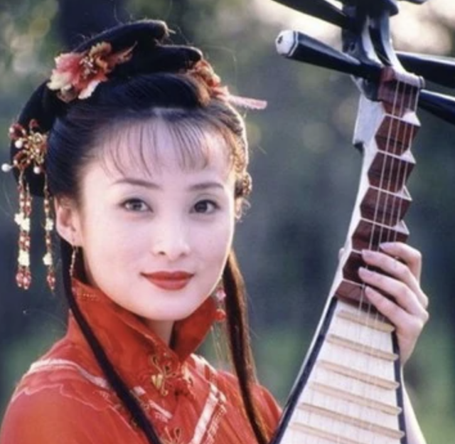 新上海滩方艳芸最后咋了，上海滩中的方艳芸（10位“大变脸”的内娱女神）