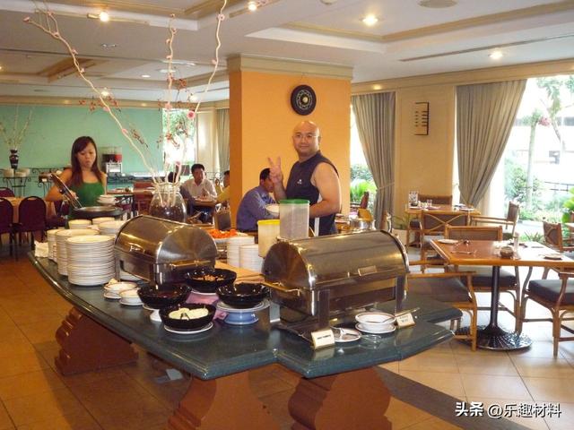 南沙群岛最大的自然岛屿是什么岛，南沙群岛最大的自然岛面积为0.43平方公里,其名字（中国只用一年将其扩大为36倍）