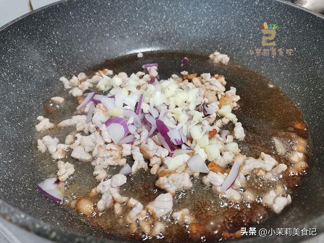 为什么食物越热酸味越明显，为什么食物越热酸味越明显呢（都要多吃5种“酸味”食物）