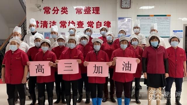江苏省扬中高级中学，2020江苏省扬中高级中学高考喜报成绩、本科一本上线人数情况（江苏省多地高三学子开启住校模式）