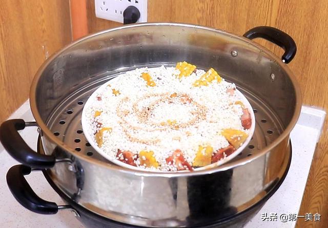 自热米饭怎么吃，如何吃自热米饭（简单几步就能上桌）