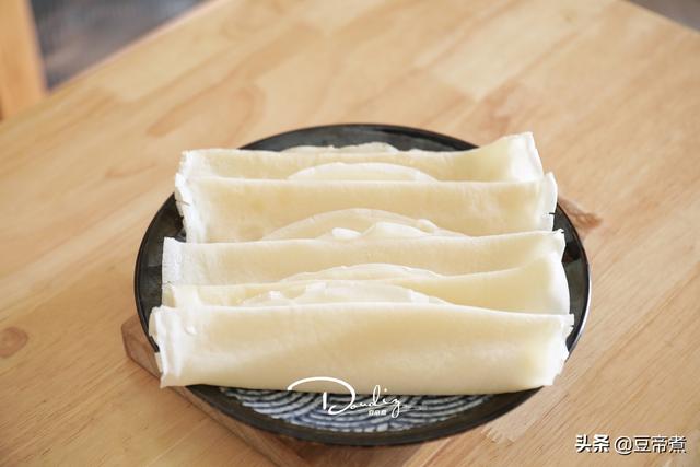 50斤大袋面粉怎么保存，50斤面粉用什么容器储存好（除了包子馒头还能做很多美食）