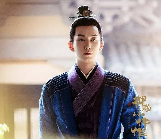 北美大灰狼是什么梗，北美灰狼为什么这么大（嘟嘴索吻、牵手搂抱、时刻黏在一起）