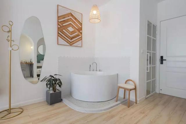 好听的房间名，好听的房间名字唯美（地中海风白房子落地窗……在浦东“圣托里尼”邂逅蓝白Dream）