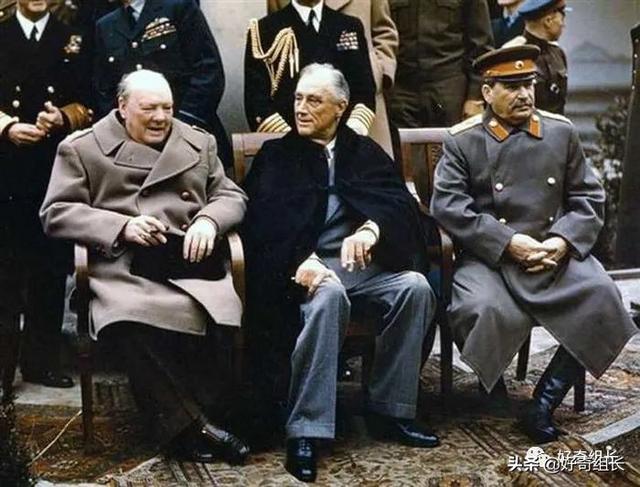 俄罗斯建筑风格，俄罗斯的建筑风格是什么（废土朋克、未来乌托邦、外星人基地）