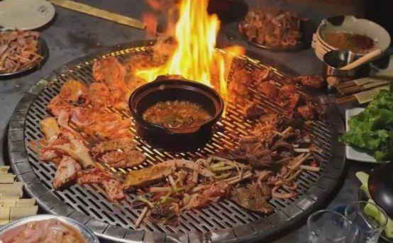 烤烧烤的香味可以用什么词语形容，形容烧烤香气扑鼻的句子（中国各地烧烤特色，你知道几个）