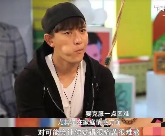 莫小棋：大学怀孕生子，预言贾乃亮婚姻，黄海波花600万追她