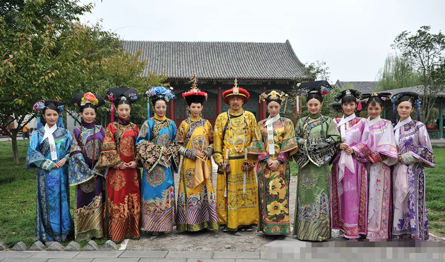 唐艺昕甄嬛传演的谁，唐艺昕在甄嬛传里演什么角色呢（“蛇蝎女孩”异军突起）