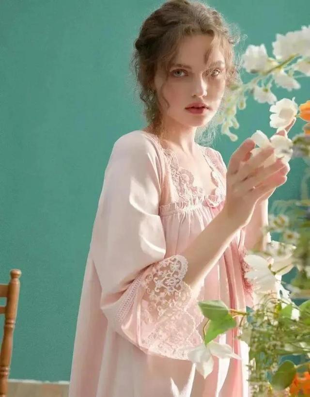 另类欧美：ihateu，微信头像，另类欧美：ihateu（欧美头像‖活在当下）