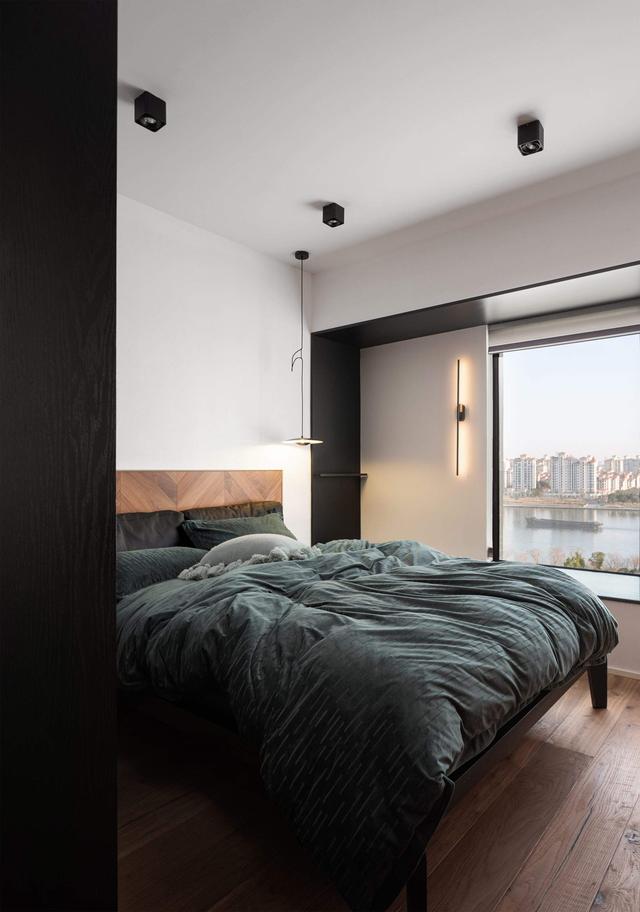 卧室灯多少瓦合适，卧室灯一般多少瓦（卧室里的7个地方“穷装”更好用）