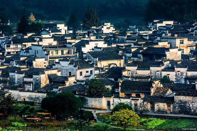 重庆周边旅游景点大全，重庆旅游景点大全排行榜（山、水、林、泉、瀑、峡、洞）