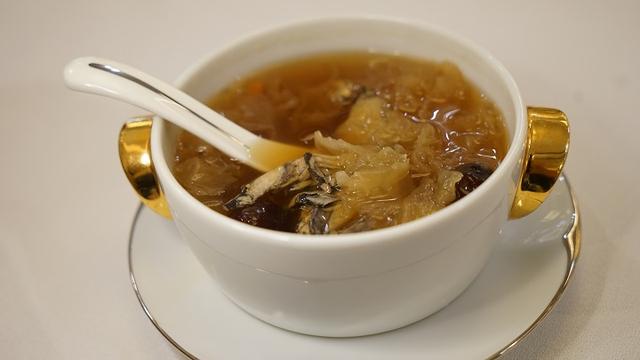 银耳可以生吃吗，银耳能生吃吗（免洗免泡的本草银耳才是首选）