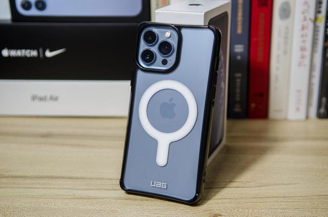 苹果手机简介，苹果手机品牌介绍（我的iPhone13使用四个月优缺点汇总与配件推荐）