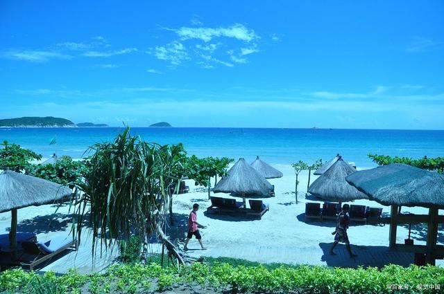 看大海去哪里旅游，看大海去哪里旅游好（海边哪里比较适合旅游）