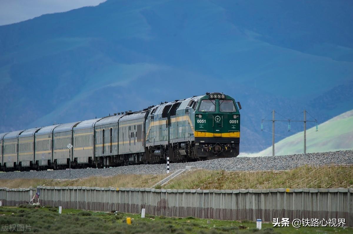 上海到拉萨火车(上直达到拉的最美火汽0class=yrs-l<em></em>ink_2DE3Qc-line-clamp1c-color-l<em></em>ink