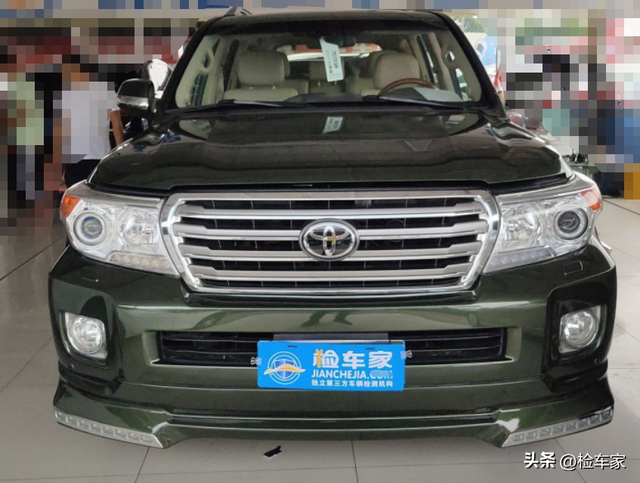 丰田v8是什么车，丰田v8是什么车型（当年新车158万）