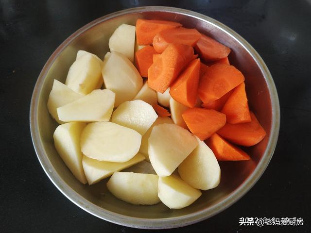 土鸭子怎么做好吃，土鸭肉怎么做（儿子说味道不输饭店）