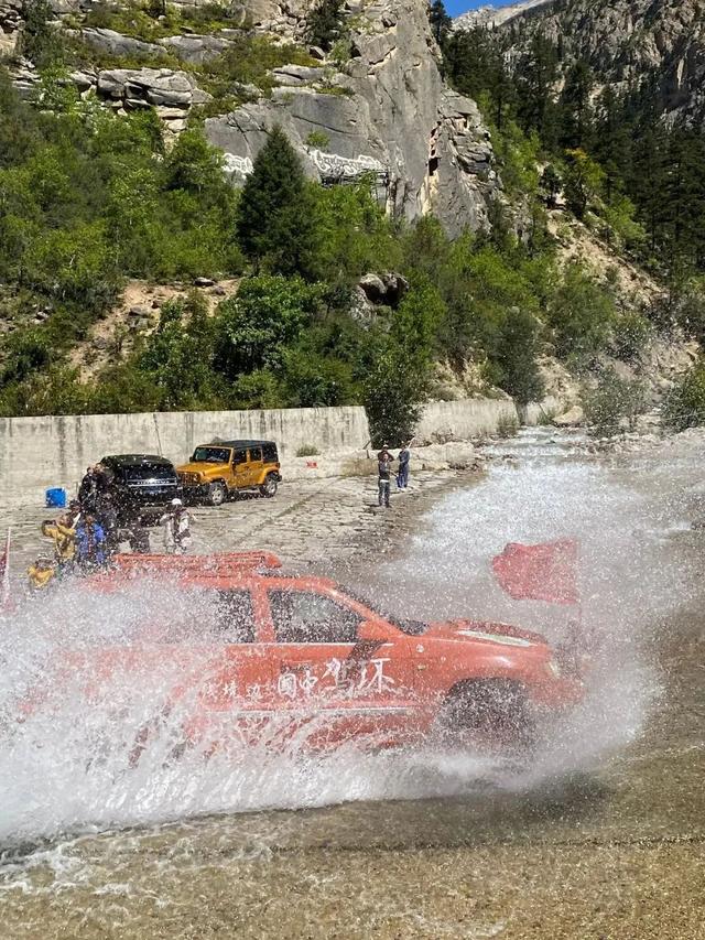 自驾游去哪里比较好，春季自驾游去哪里比较好（100天35000公里）