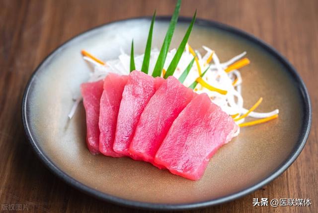 田螺吃什么，福寿螺和田螺，你分得清楚吗（田螺吃什么菜叶）