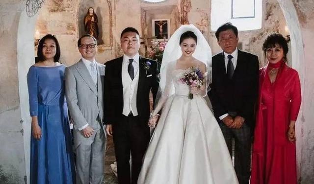 雷宛萤（雷宛萤黑照，晚晚指的是哪个呢（17岁三流网红到34岁京圈公主）