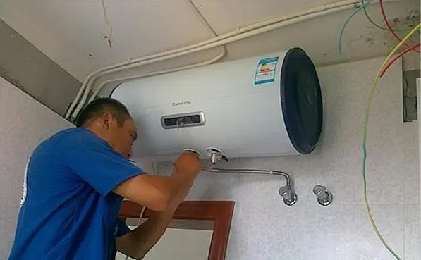 电热水器安全吗，即热式电热水器安全吗（电热水器别再装卫浴了）