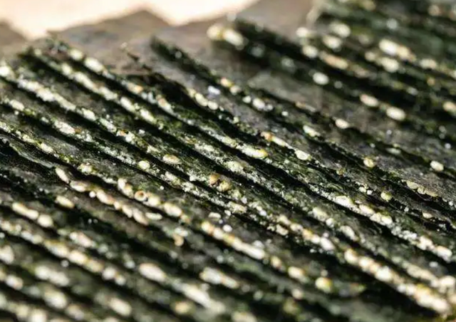 海苔（海苔亿万富翁，靠卖海苔2年内赚4000万（买海苔的亿万富翁）