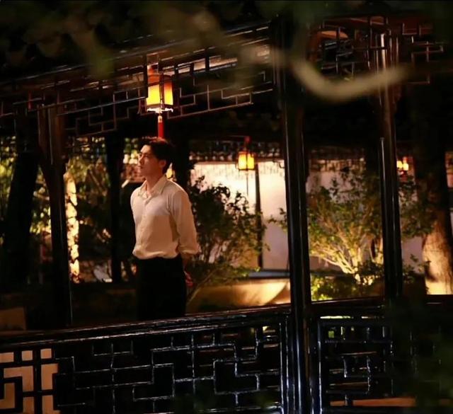 回踩是什么意思，回踩均线是什么意思（说早就知道李易峰出事了）