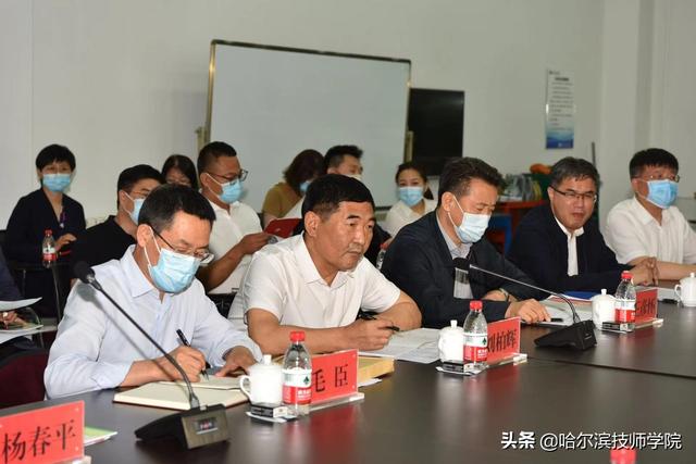 哈尔滨劳动技师学院，黑龙江省普通公办职高学校排名（省政协副主席张显友到学院做专题调研）