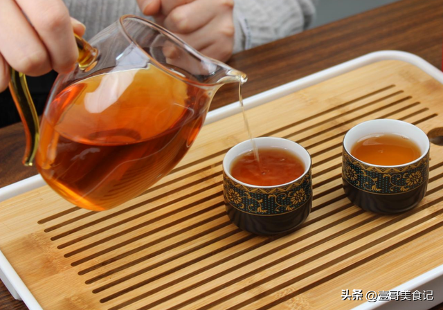 红茶可以放多久，红茶会过期吗（红茶的最佳饮用期）