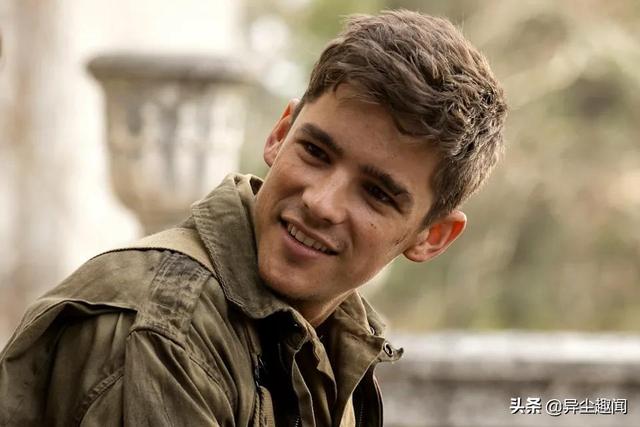 电影沉睡魔咒1王子是谁演的，沉睡魔咒2的王子是谁演的（沉睡魔咒的王子其实是澳洲的阳光小鲜肉）