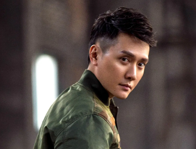 benz雄，benz雄开的是什么奔驰（实则家世显赫的10位男星）