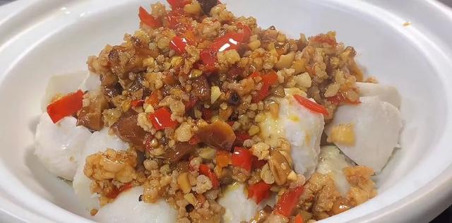 剁椒芋头家常做法大全，多吃这“碱性食物”