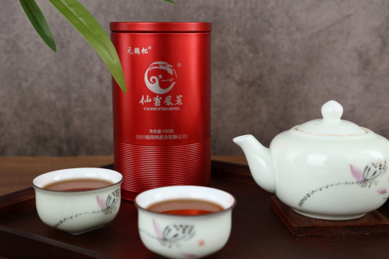 红茶的正确冲泡方法，红茶的正确冲泡方法步骤（该如何冲泡一杯好喝的红茶）