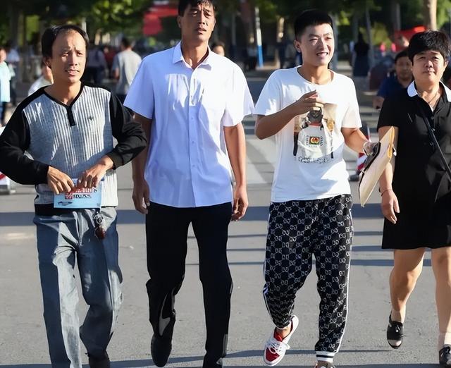 择偶要求怎么写，男生择偶要求20字概括（浙大男毕业生公开择偶标准）